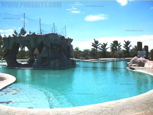 Metrogate silang model houses Metrogate silang model houses